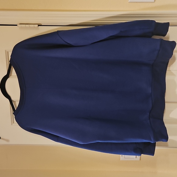 Chic Soul NWT Navy V-neck Sweatshirt Size XL - Picture 5 of 8